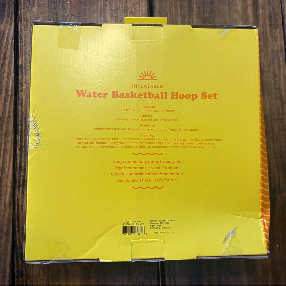 Sun Squad Inflatable Water Basketball Hoop Set - Picture 2 of 2